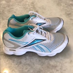 Redbox runtone size 7.5 EUC